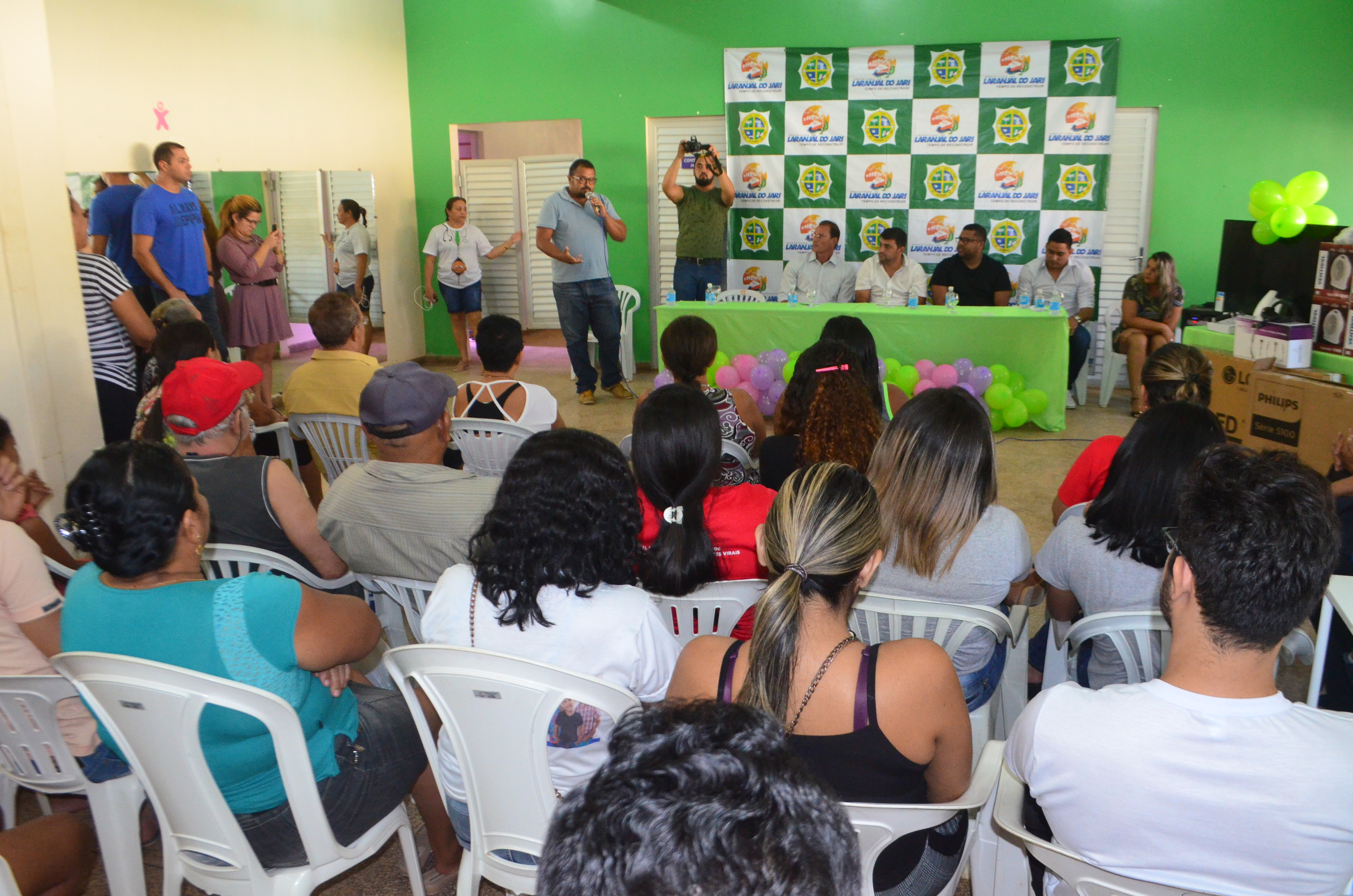 Centro de fisioterapia recebe novos equipamentos.